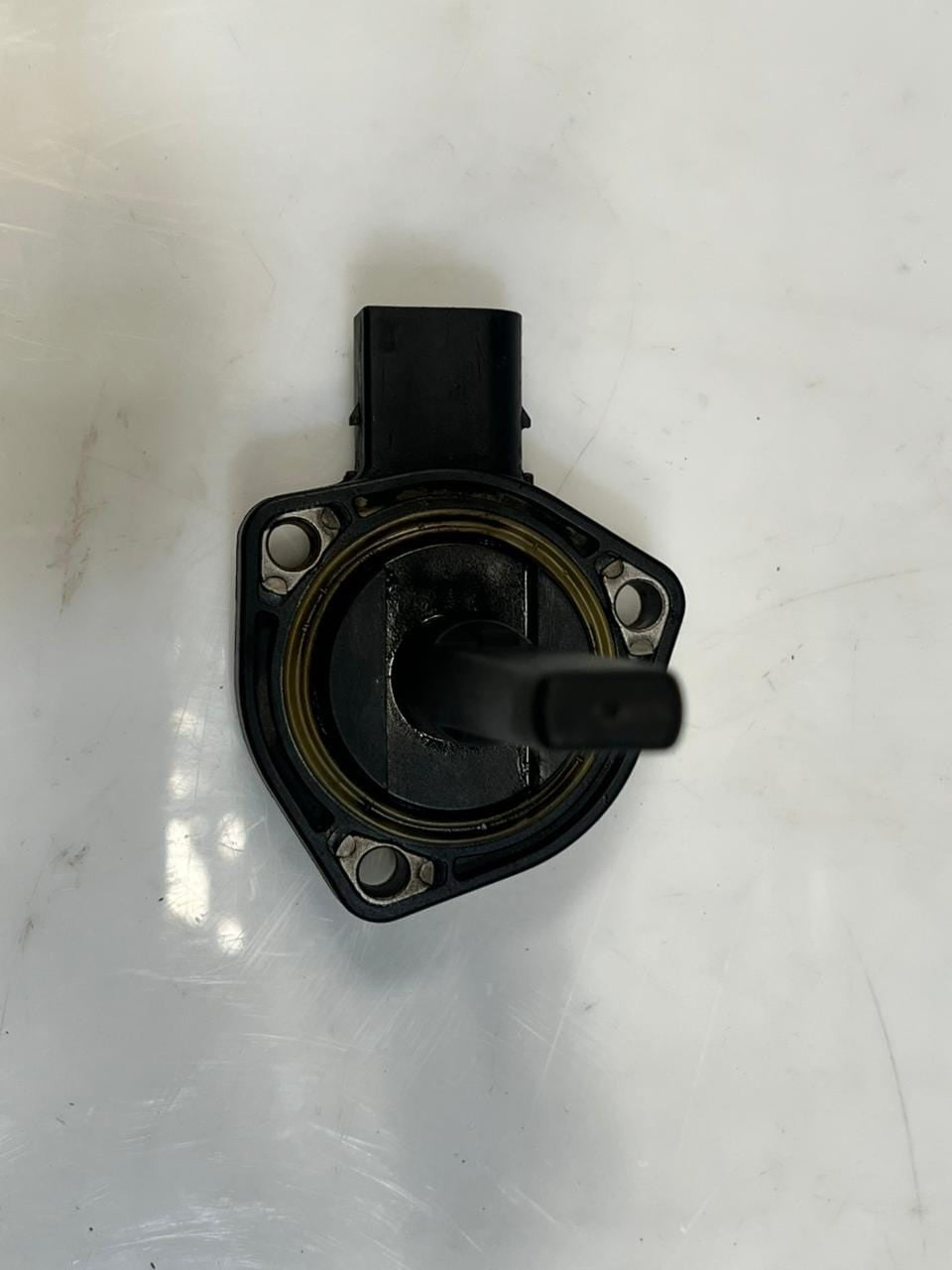 BMW E38 E39 E46 E53 E60 E61 E81 E82 E87 N47 Diesel Sump Oil Level Sensor 7508003