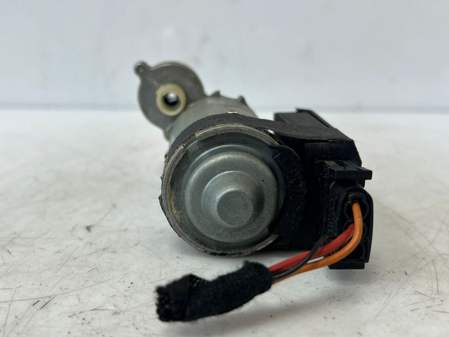 2000-2006 BMW X5 E53 Steering Column Adjustment Motor 6903946 OEM