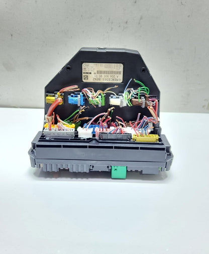08-14 Mercedes-Benz C300 SAM Relay Control Unit Module A2049009501 W204 C Class