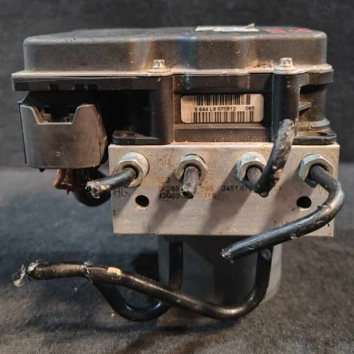 BMW X1 E84 ANTI LOCK BREAKING SYSTEM (ABS)  HYDRAULIC UNIT MODULE -  6860214