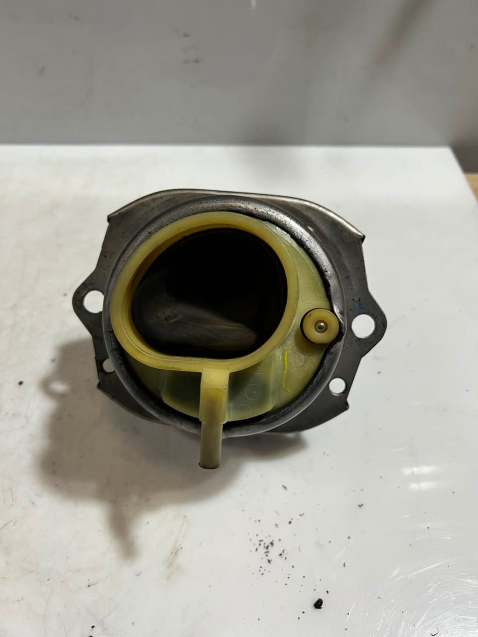 2013-2018 BMW X5 F15 X6 F16 Rubber Bearing Engine Mount, Left 6853103 OEM