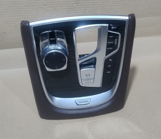 BMW G11 G12 CENTER CONSOLE TRIM COVER WITH KNOB CONTROLLER SWITCHES,  9352292