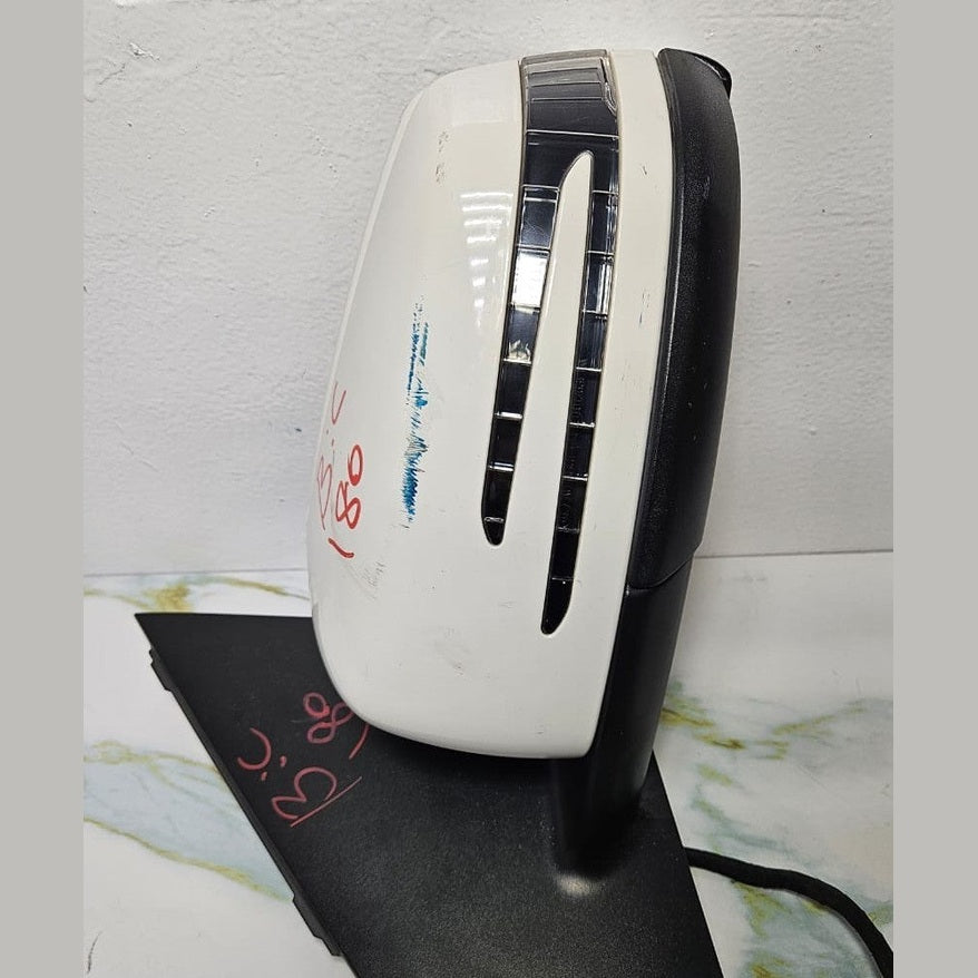13-17 Mercedes W246 B-Clasa Left Side Mirror Signal Light Foldable A246 8102319