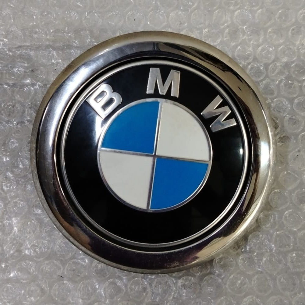OEM BMW X2 F39 REAR LIFTGATE EMBLEM RELEASE SWITCH HANDLE 7248535