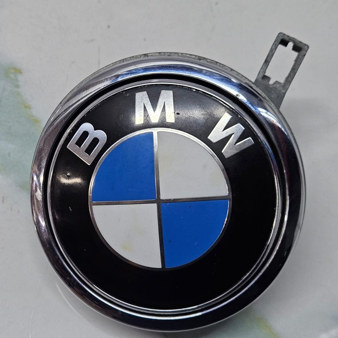 BMW 640 650i M6 Convertible Rear Trunk Lid Emblem Logo Handle 7200896