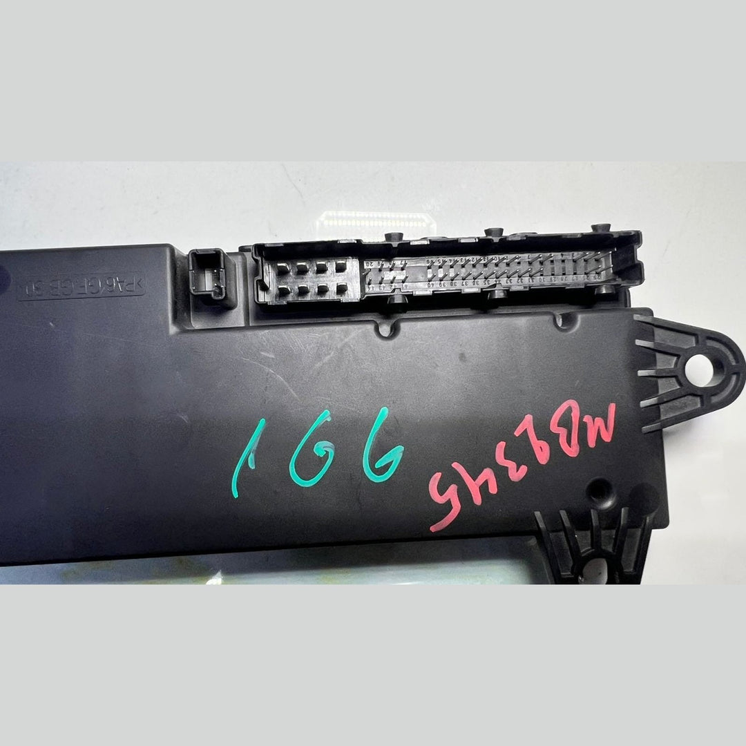 2015 Mercedes-Benz ML350 Air Suspension Control Module A1669003607 W166 X166 ML