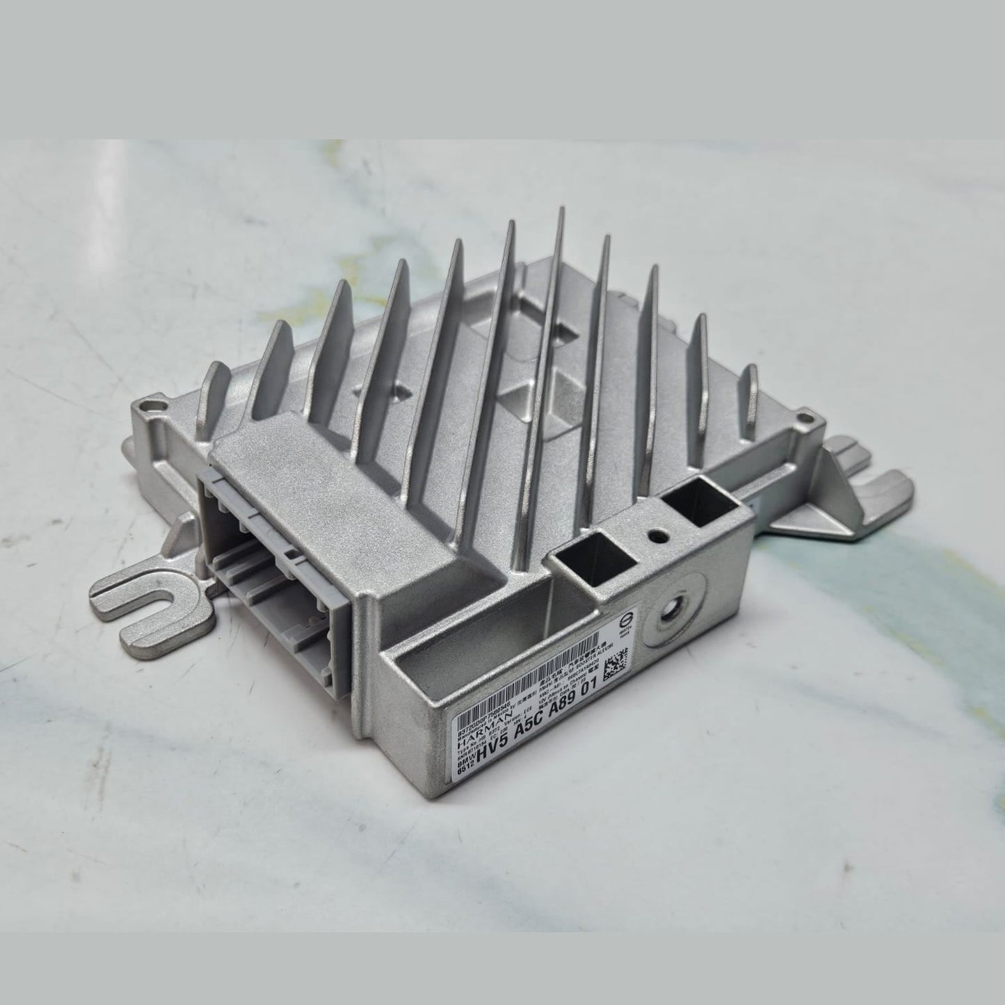 2017-2019 BMW G20 G21 G30 G31 G11 G05 X5 M4 Audio Amplifier Booster 5A5CA89 OEM
