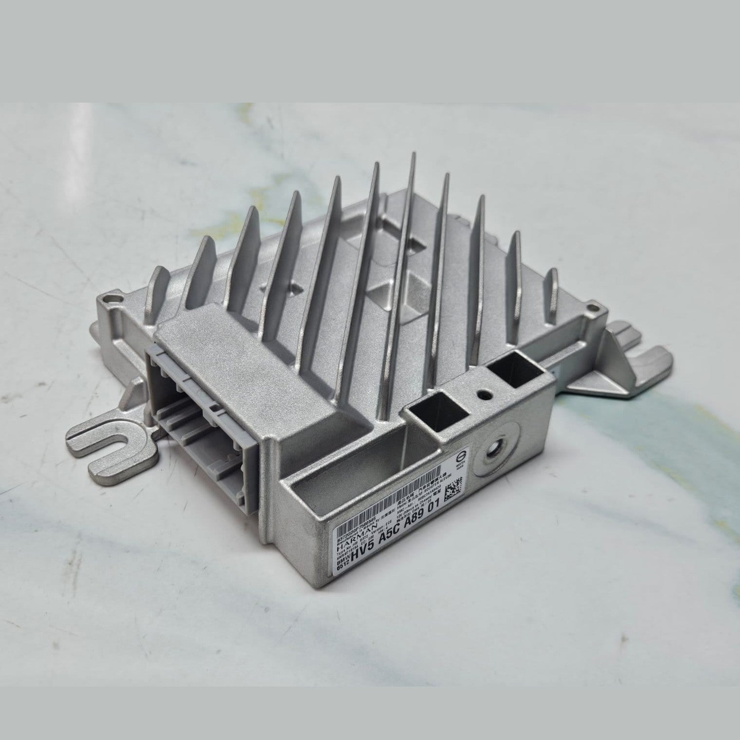 2017-2019 BMW G20 G21 G30 G31 G11 G05 X5 M4 Audio Amplifier Booster 5A5CA89 OEM