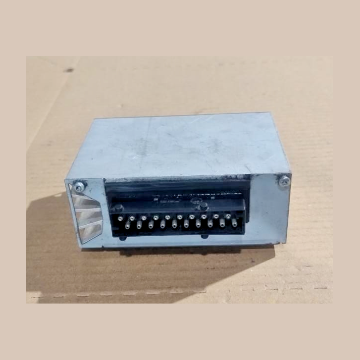 BMW 5 6 7'es E60 E61 E63 E64 E65 E66 E67 AMP AMPLIFIER RADIO STEREO HIFI 6920461