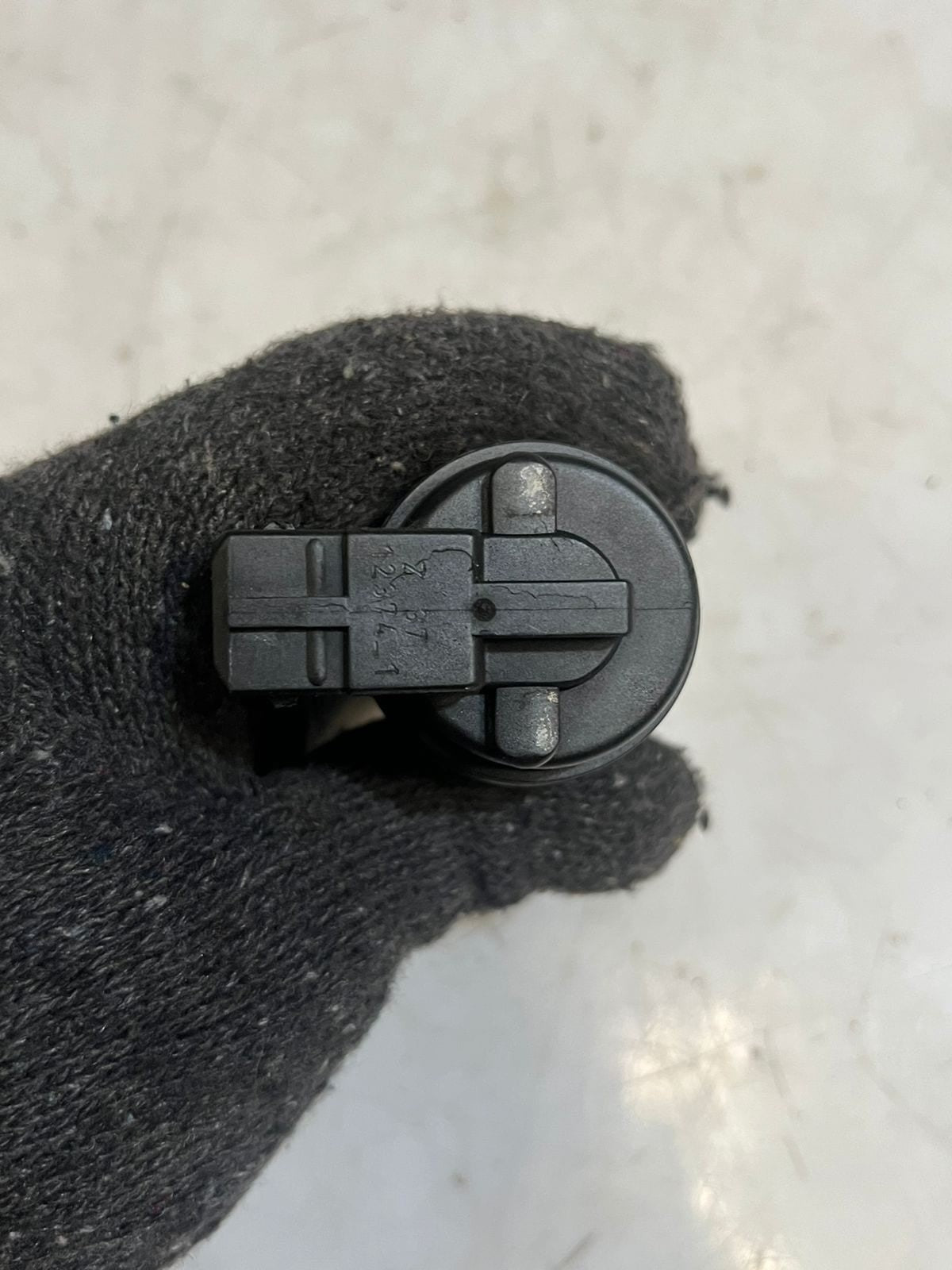 BMW 1 3 Series E90 E91 Variable Timing Solenoid Valve Electric-Hydraulic 1707323