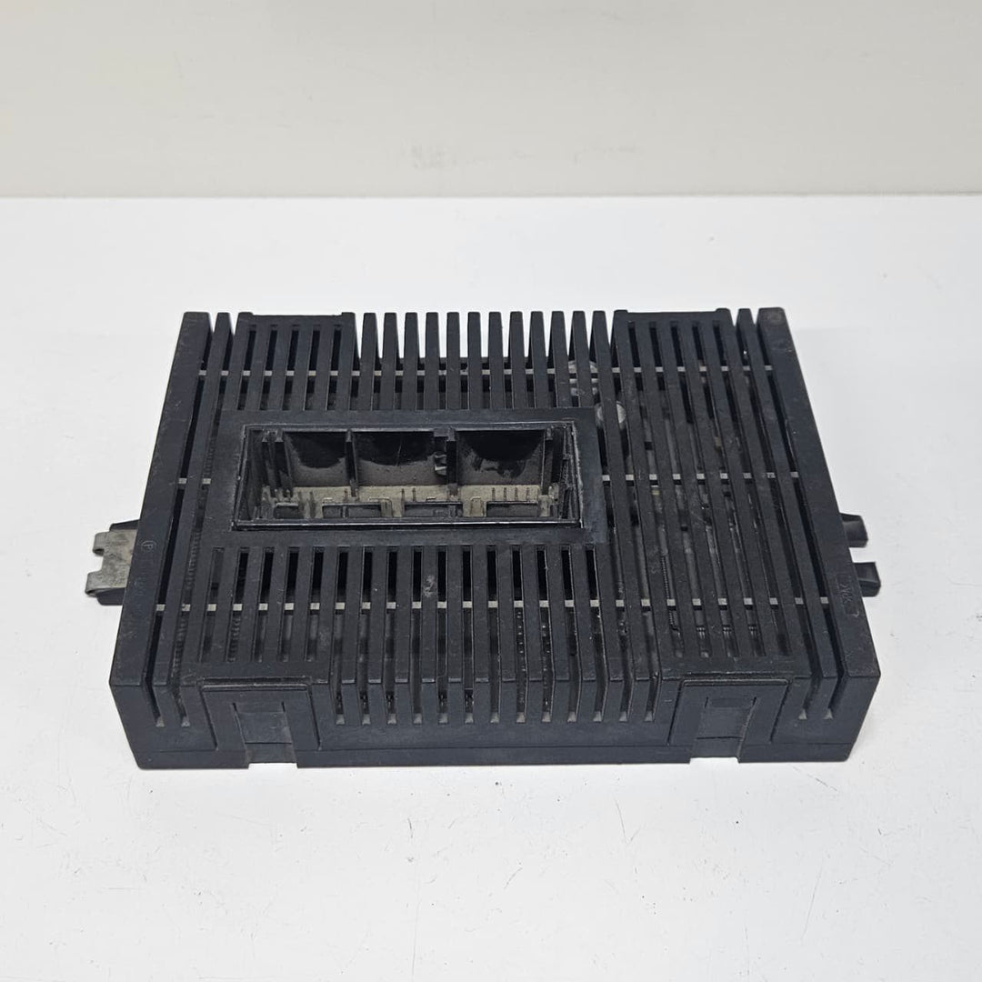 2002-2005 BMW 7 Series E65 E66 745i 760i Light Control Module 6922663