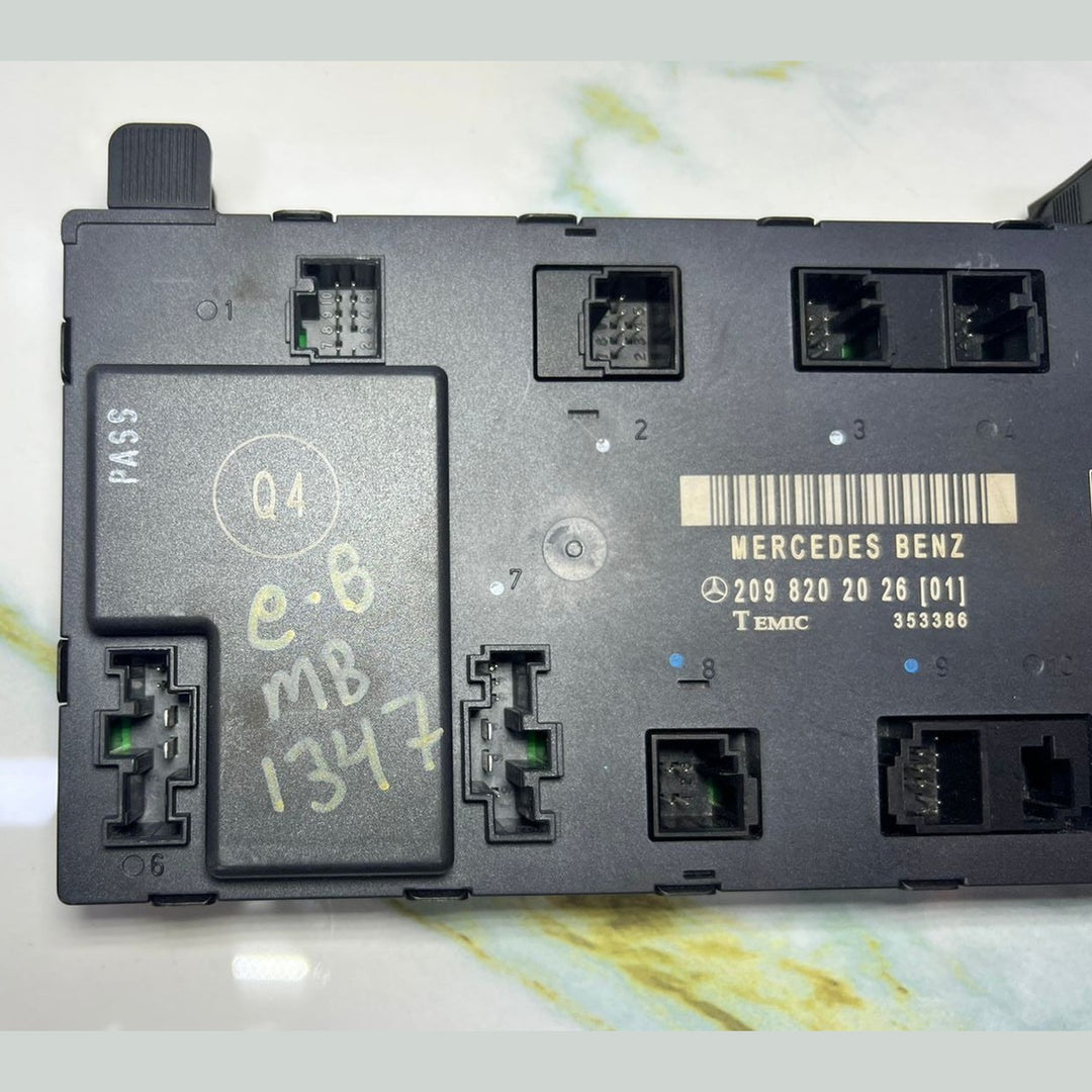 Mercedes W209 CLK-Class Front Right Side Door Control Module A209 8202026 OEM