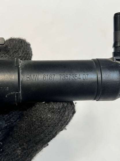 2015 BMW 740i 7 Series G11 G12 HIGH PRESSURE Headlight Washer Nozzle 7357354