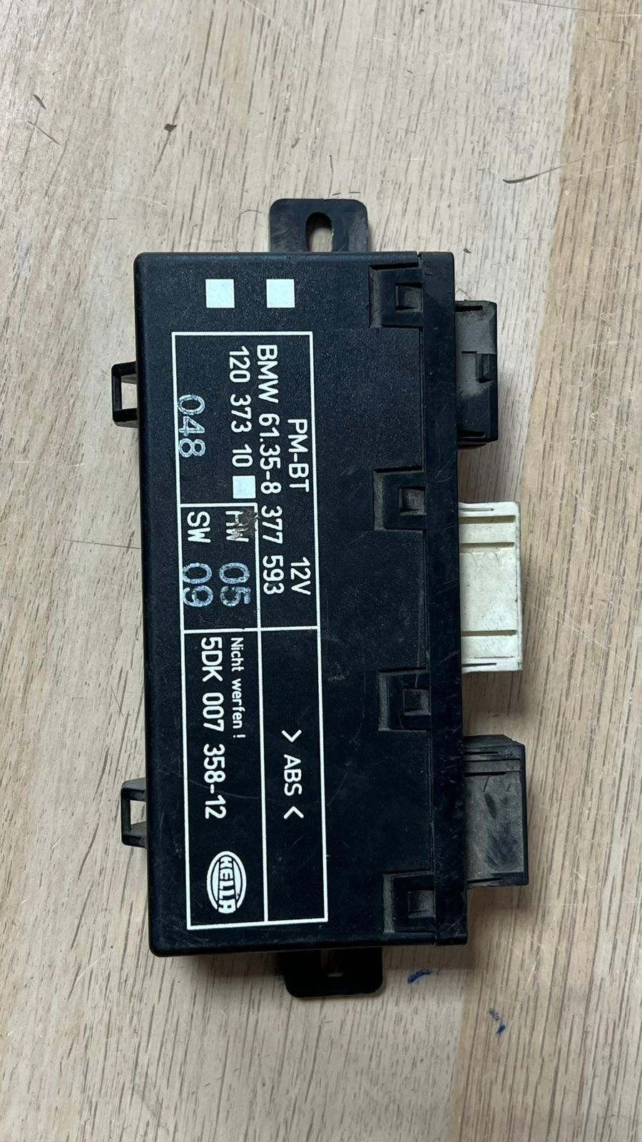 1995-2001 BMW 740iL Door Control Module 8377593 E39 5-Series and 7-Series