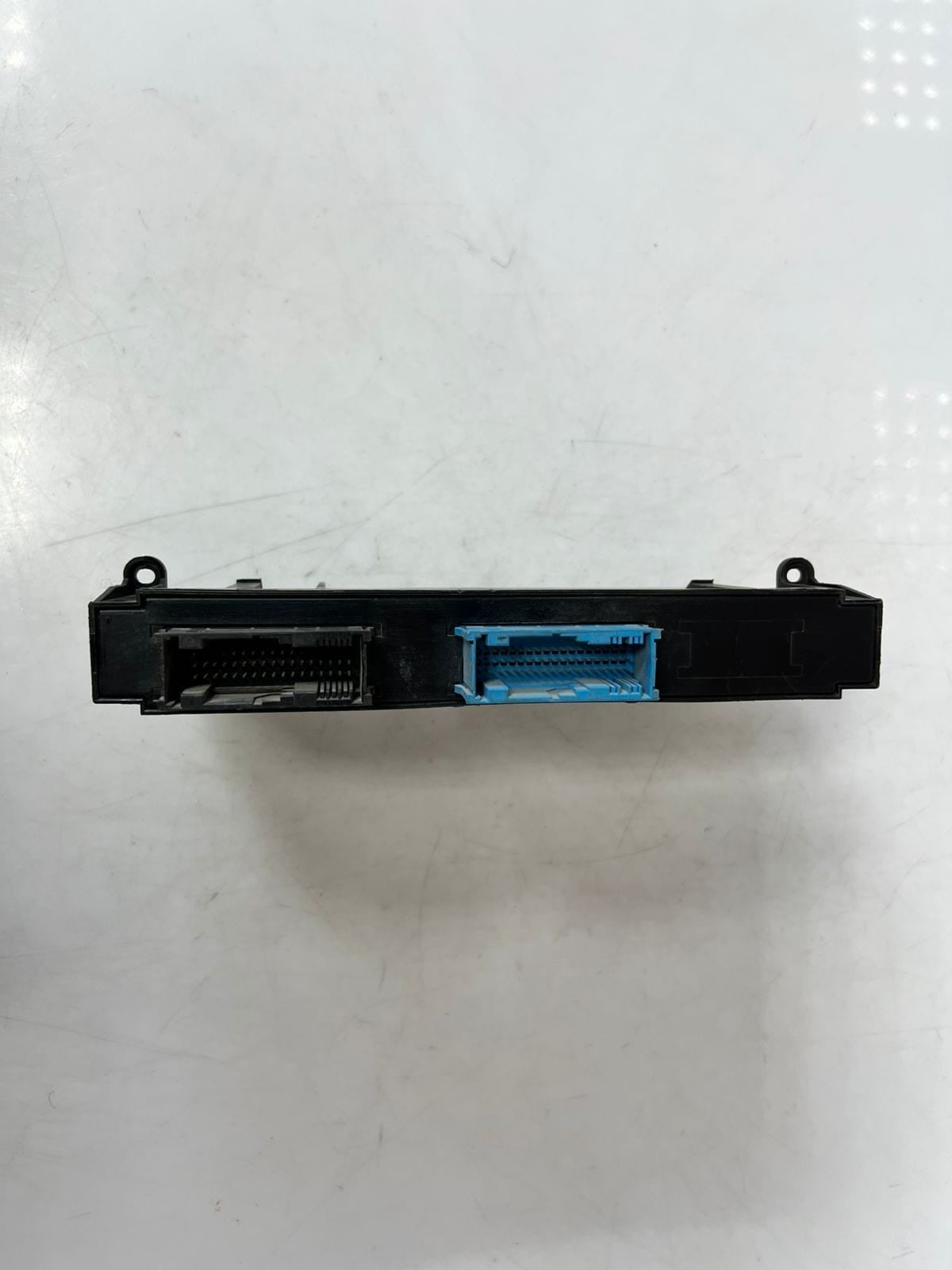 2007-2008 BMW E90 E91 E92 E93 BODY CONTROL MODULE Junction box 2 9176880 
