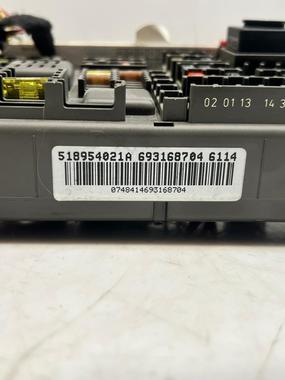 2007-2014 BMW X5 E70 and X6 E71 Rear Power Distribution Fuse Box 6931687 OEM