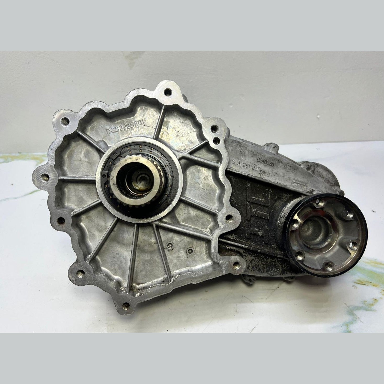 2007-2016 Mercedes-Benz GL450 Transfer Case Assembly A2512800900 W164, W251, R35