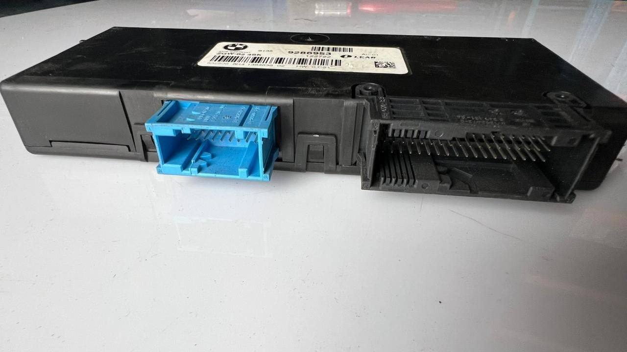 2010-2016 BMW X3 Central Gateway Control Module 9286953 ZGW X3 X4 F25 F26