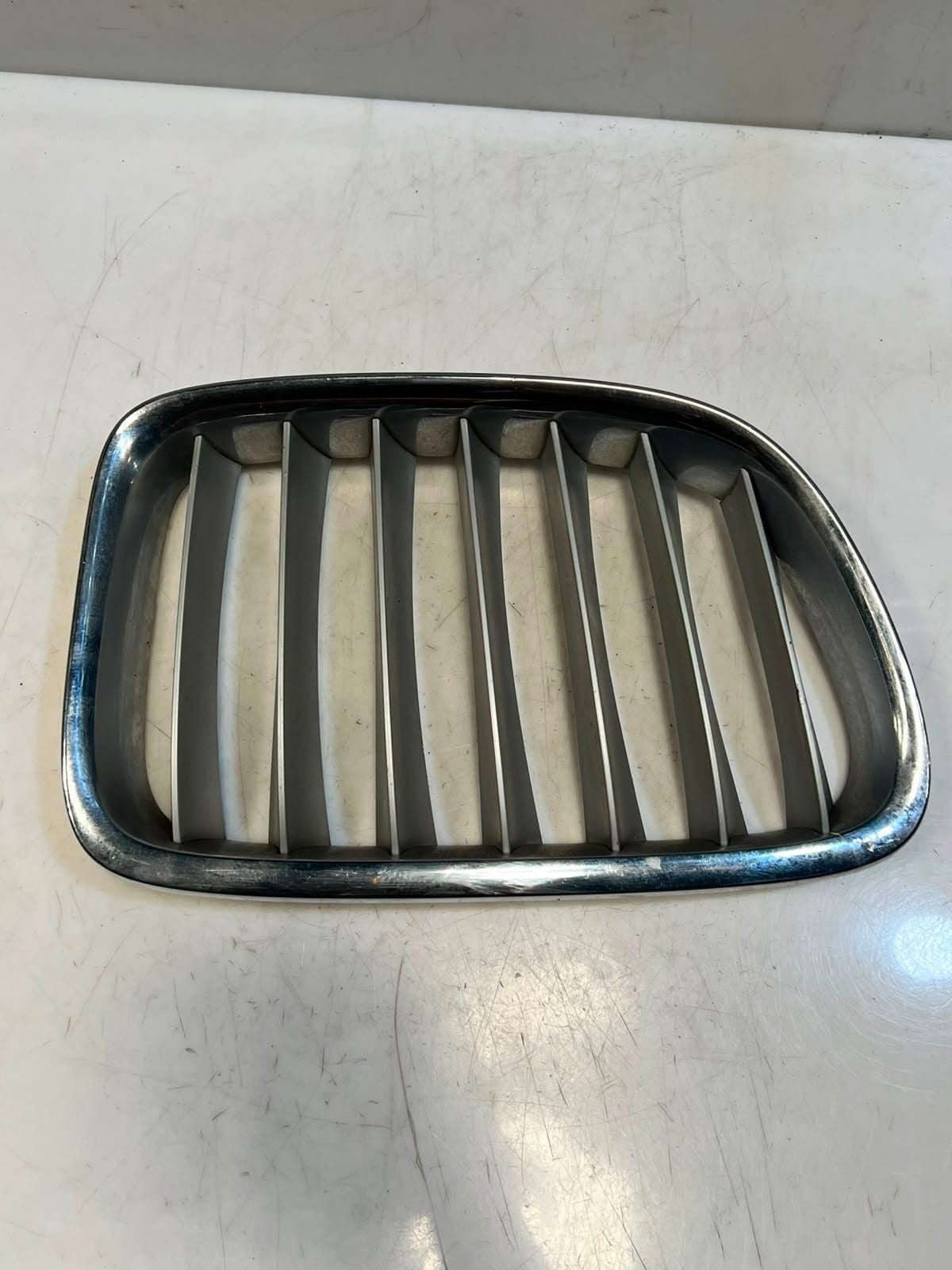 2010-2015 BMW X1 E84 Front Right Kidney Grille Chrome 2993308 OEM
