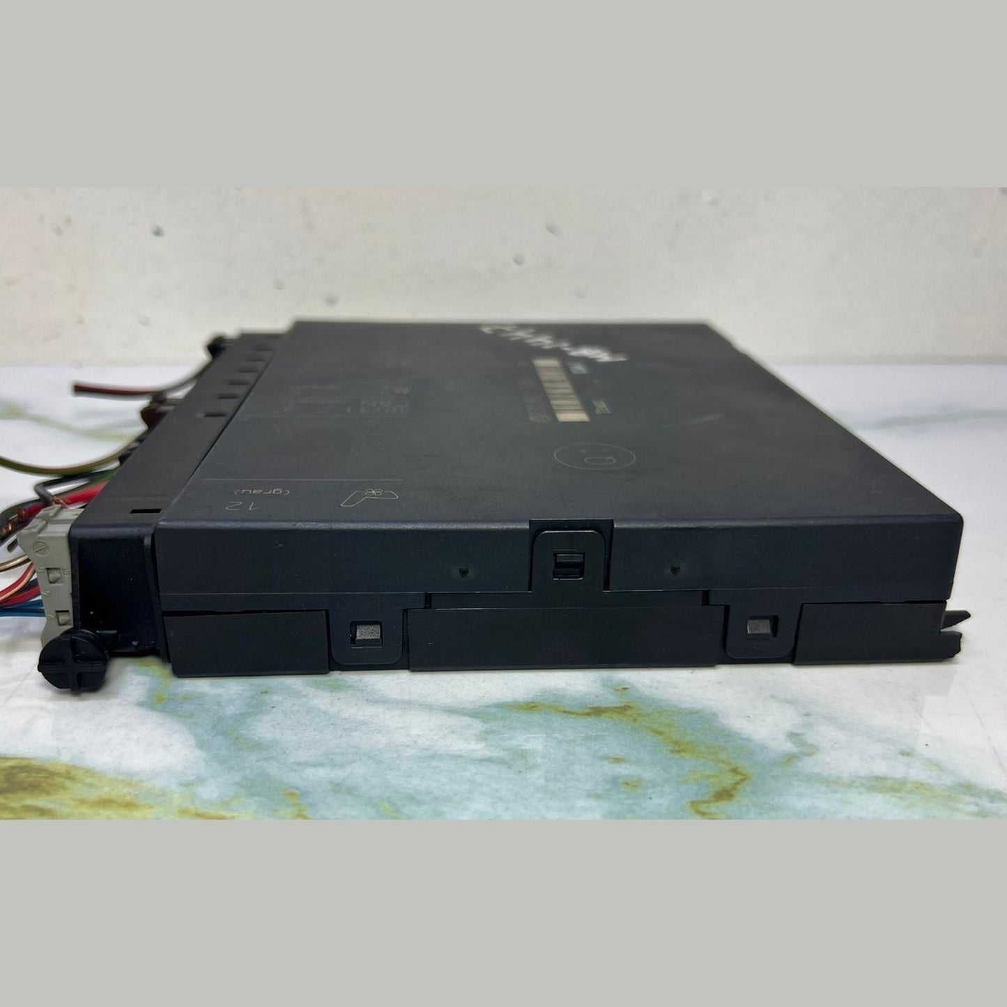 1998-2005 Mercedes-Benz S600 Rear Seat Control Module A2208201385 W220 S-Class