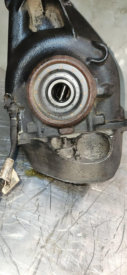 2016-2018 BMW 330e Rear Differential 7624780 3ser F30 F31 330E 320D 188LW I=2,93