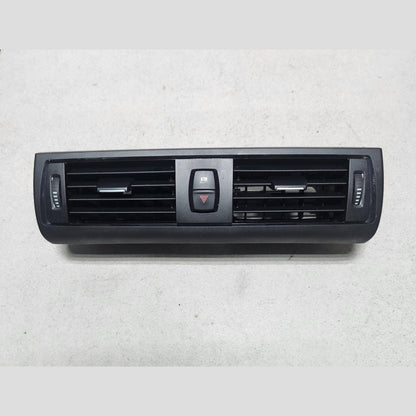 BMW Dashboard Center Air Vent 92053571 Series F20 F21, 2 Series F22 F23
