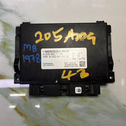 Mercedes-Benz Transmission Control Unit A 205 9001136 W205 C-Class