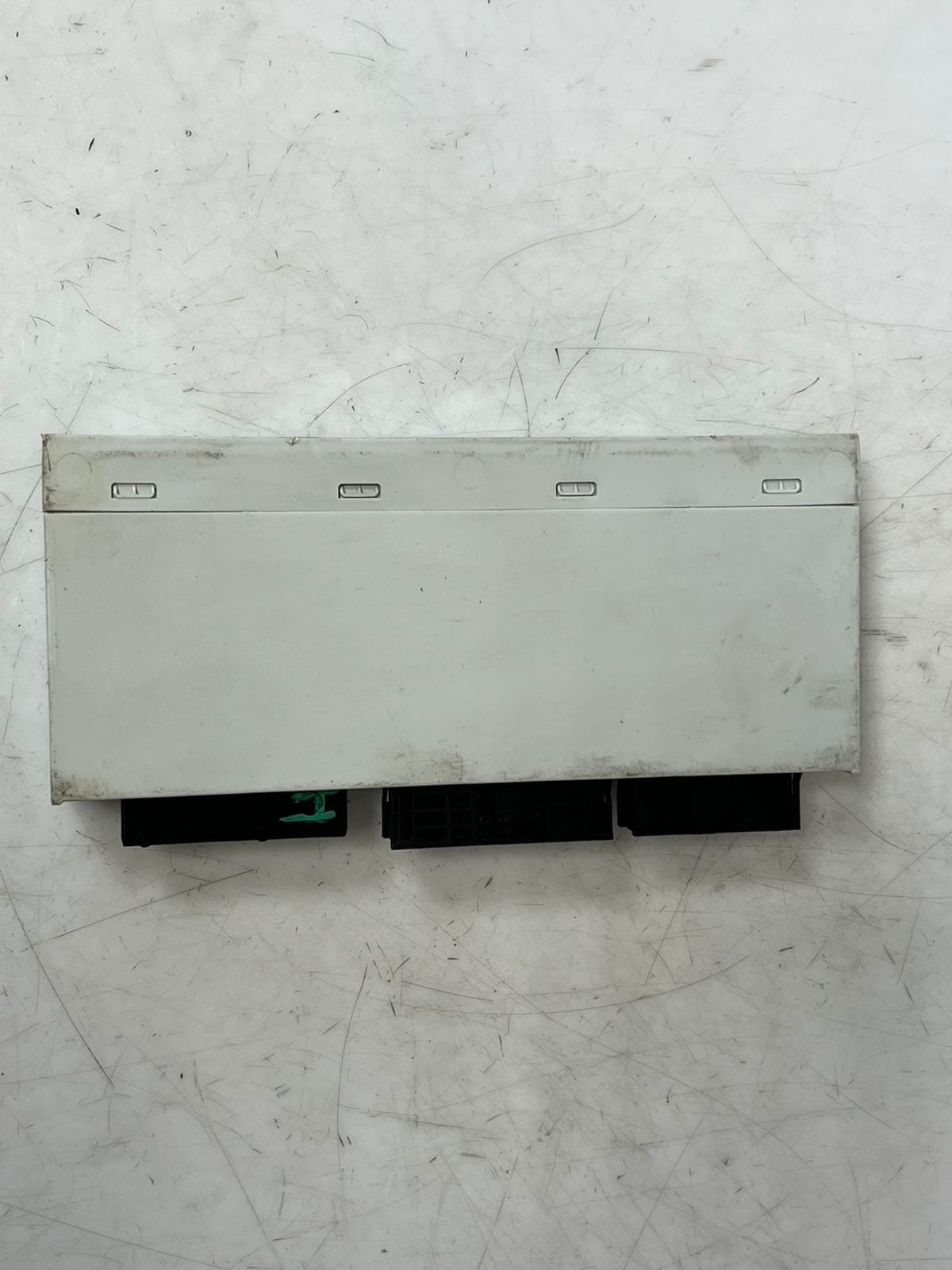 2003-2006 BMW 325i E46 3 Series 330CI Body Control Module 6932371 OEM