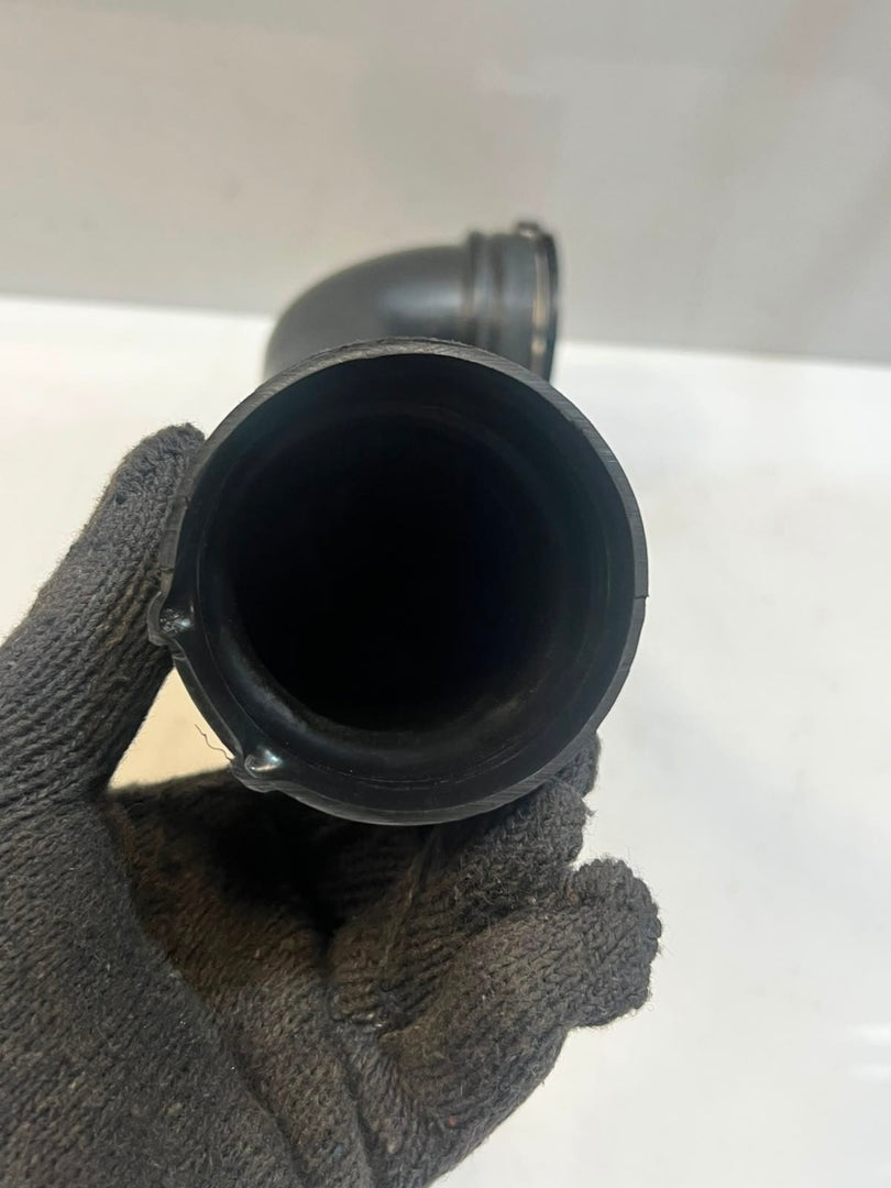2016-2018 BMW X5 X6 F15 F10 F11 640i Air Intake DUCT Hose 8626487 OEM