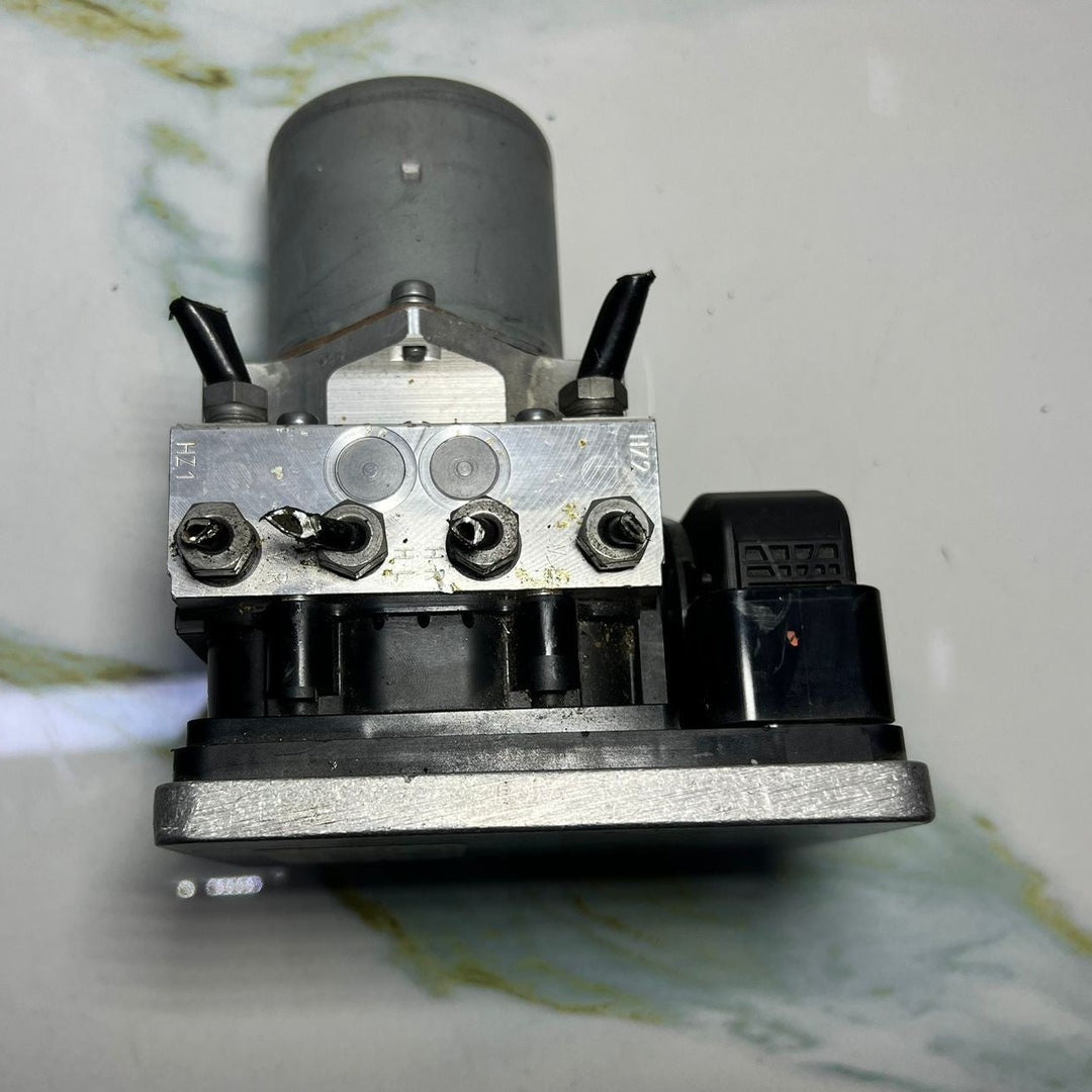 17-22 Mercedes W167 GLE350 GLS ABS Anti Lock Brake Pump Module A167 9001720 OEM