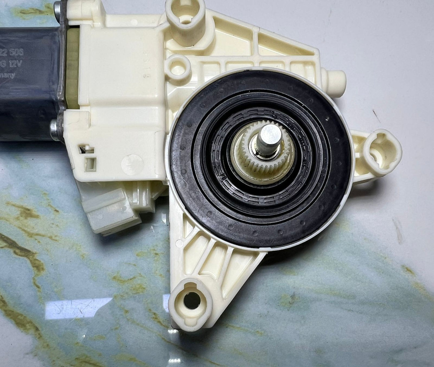 15-20 Mercedes-Benz W222 S-Class Window Motor Front Right Side A222 9060601 OEM