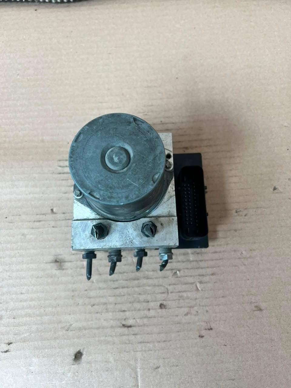 2000-2006 BMW X5 E53 Abs Pump And Control Module 6773012 OEM