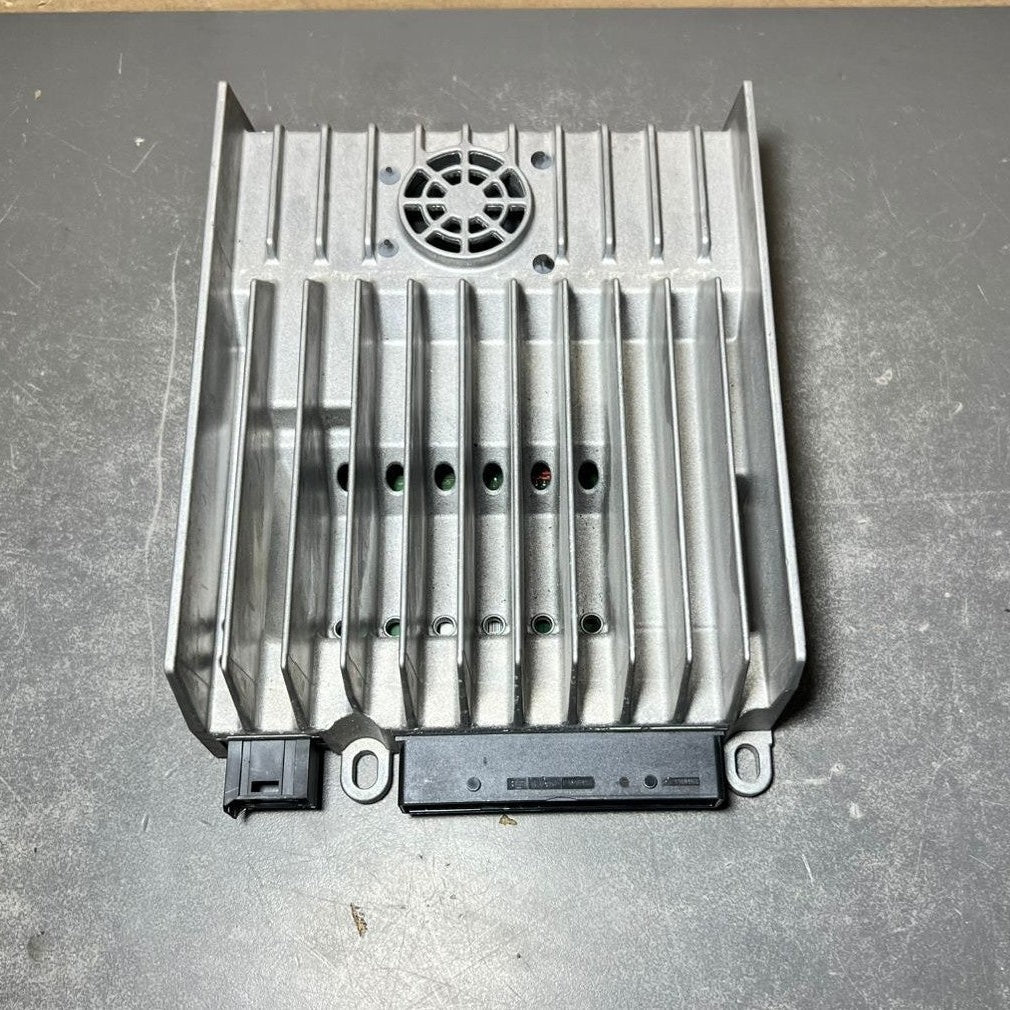 12-14 Mercedes W218 CLS Harman Sound Amplifier Assembly A218 9007605 OEM