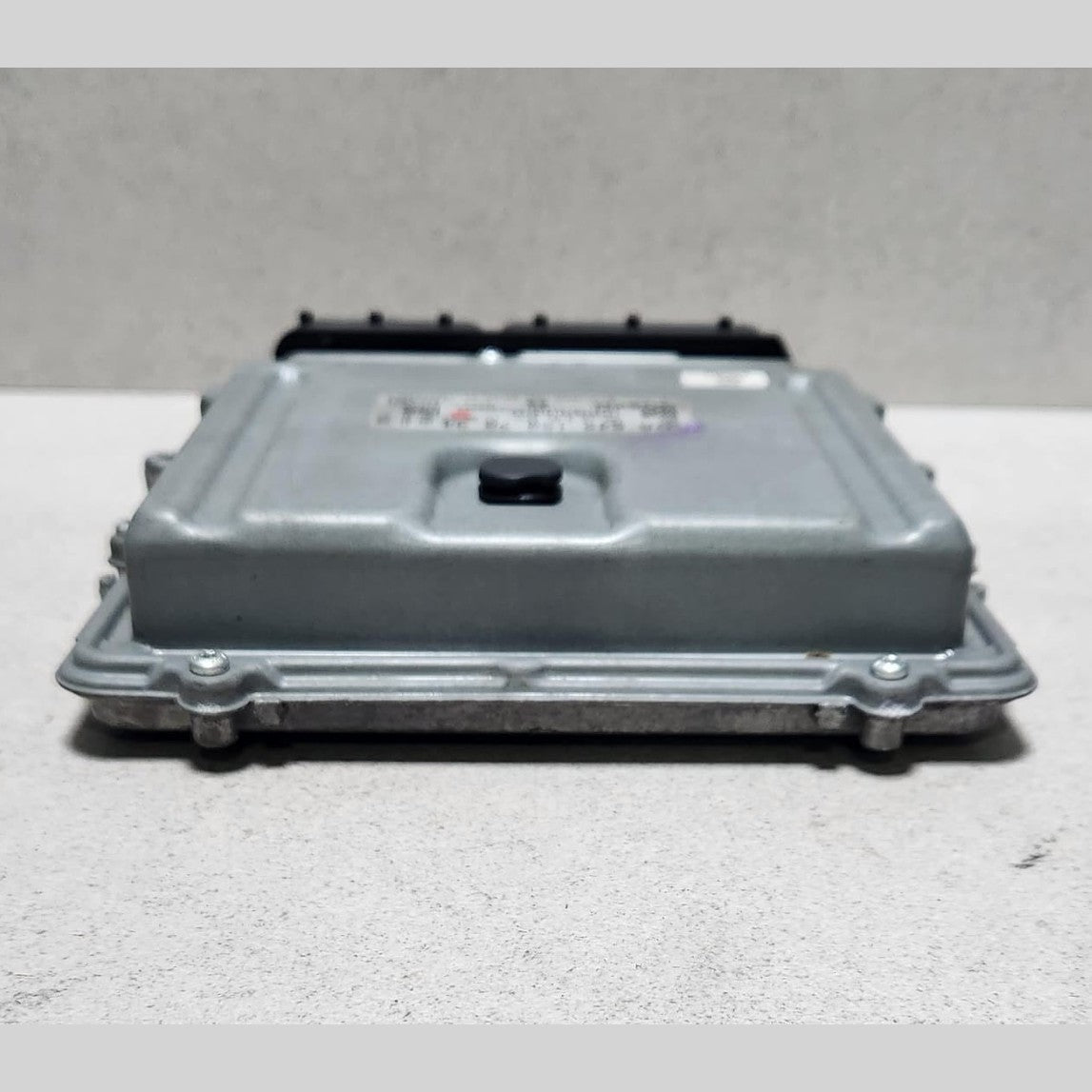 2004-2011 Mercedes-Benz ML350 Engine Control Unit A6421509878 ML and GLE models