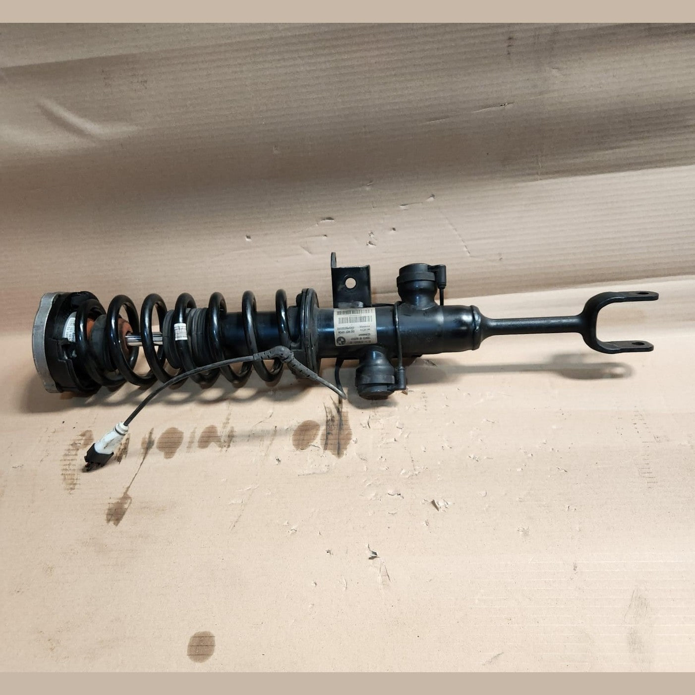 2009-2012 BMW 750i Front Left Spring Strut 6796925 750Li 740Li and Alpina B7