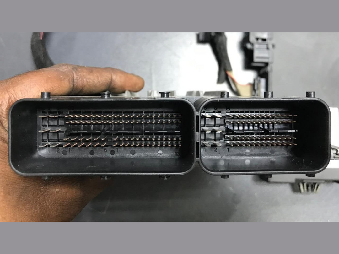 BMW 325i 2007 E90 N52N ENGINE CONTROL ECU UNIT SET DME  MSV80.0 7581123
