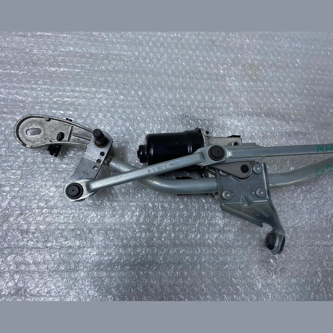 OEM BMW 3 SERIES G20 G26 RHD  FRONT WIPER MOTOR & LINKAGE – 7427910