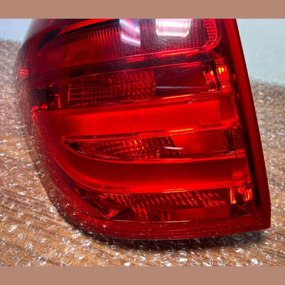 Mercedes W166 GL GLS Rear Left Side Tail Light Brake Stop Lamp A166 9067501