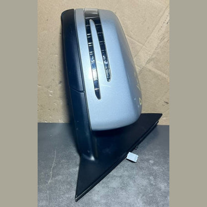 10-12 Mercedes-Benz W204 C-Class Right Side Mirror OEM Foldable w/ Signal Light
