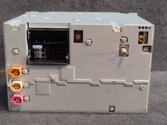 BMW F01 F02 F10 F11 RADIO NAVIGATION CD/DVD PLAYER (ALPINE) P/N 9257010