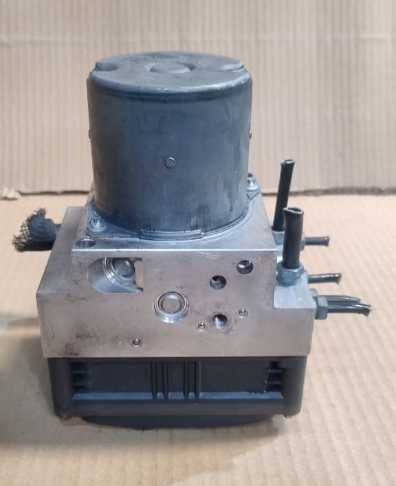 BMW F06 F10 F12 F13 650i 640i 528i 535i 550i ANTI-LOCK BREAKING SYSTEM - 6852808