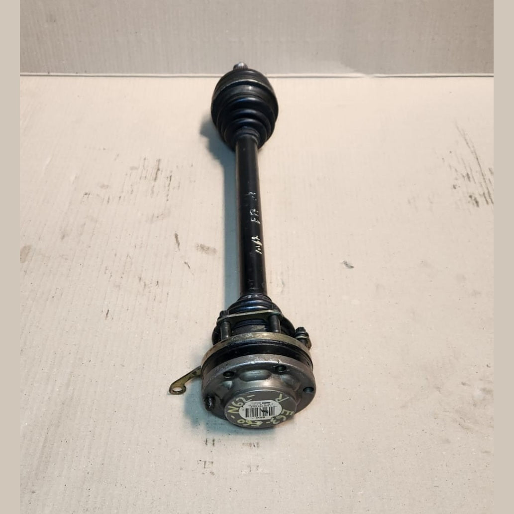 2000-2006 BMW X5 Rear Output Drive Shaft 7500916 X5 E53