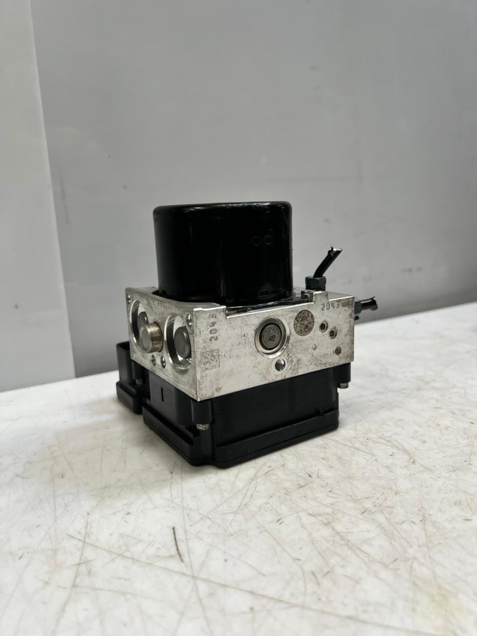 2012 BMW 328i F30 3' Abs Anti-Lock Brake Pump Control Module Unit 6857324 OEM