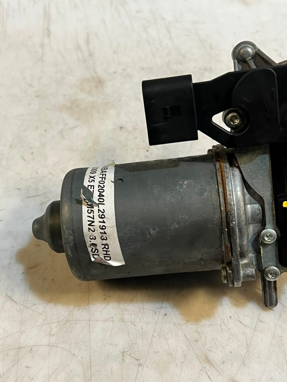 2006-2014 BMW X5 E70 Windshield Wiper Linkage MOTOR 7200536 OEM
