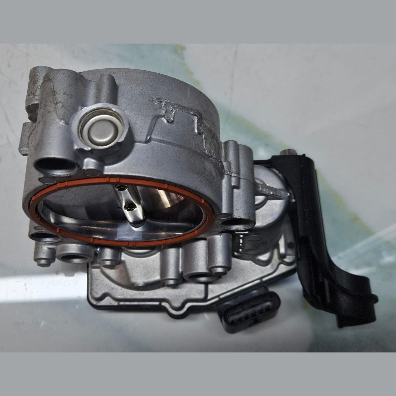 2024 BMW X5 G05 THROTTLE BODY VALVE 3.0L 9847189 OEM
