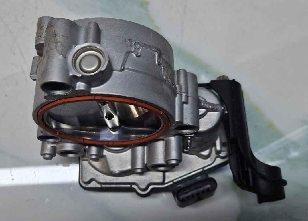 2024 BMW X5 G05 THROTTLE BODY VALVE 3.0L 9847189 OEM