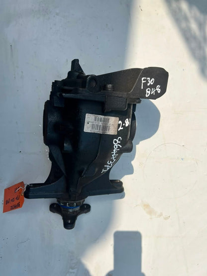 2016-2018 BMW F30 B48 2.81 RATIO Rear Differential Carrier 8644372 OEM
