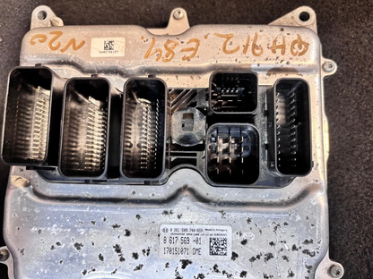 BMW X1 E84 N20 B20A DME ECU Set 8617569 With Key Engine Control Module OEM
