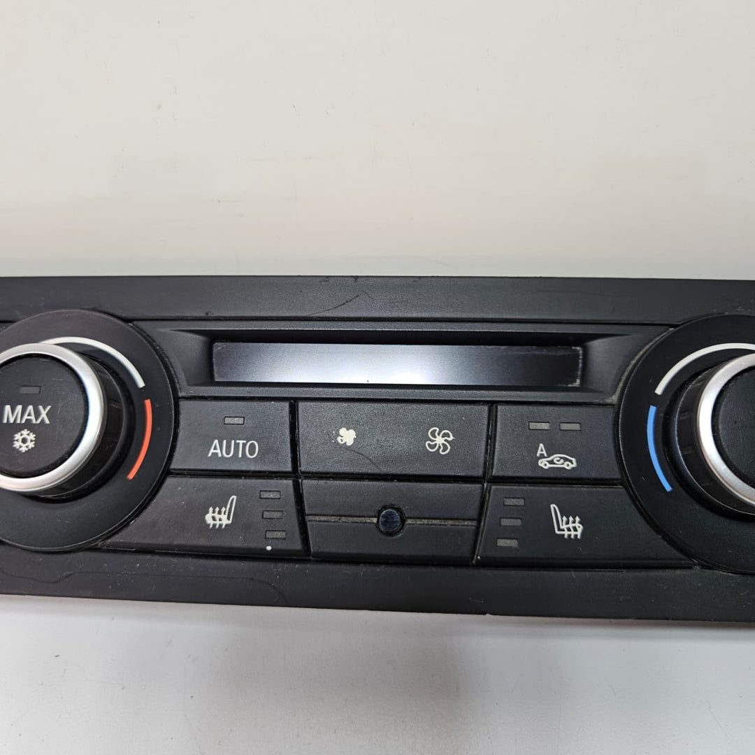 2010-2014 82, E88, E9X series 3 328i and 335i Control Panel 9250393