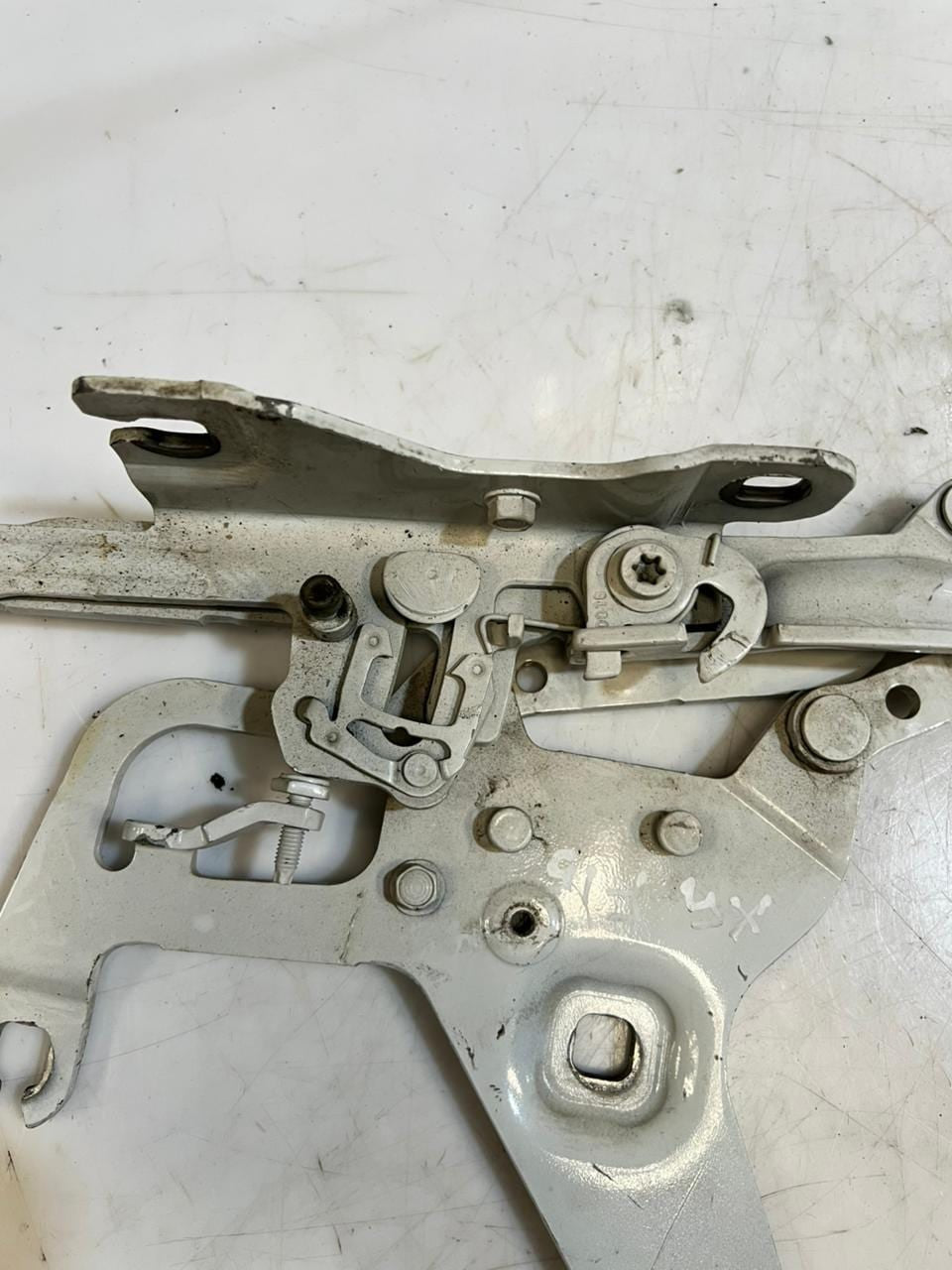 2014-2019 BMW X5 F15 Bonnet Hinge FRONT RIGHT LEFT 4822222 4822221 OEM